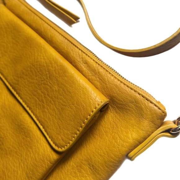 Shiraleah Chicago Jesse Mustard Clutch Crossbody - Picture 4 of 8